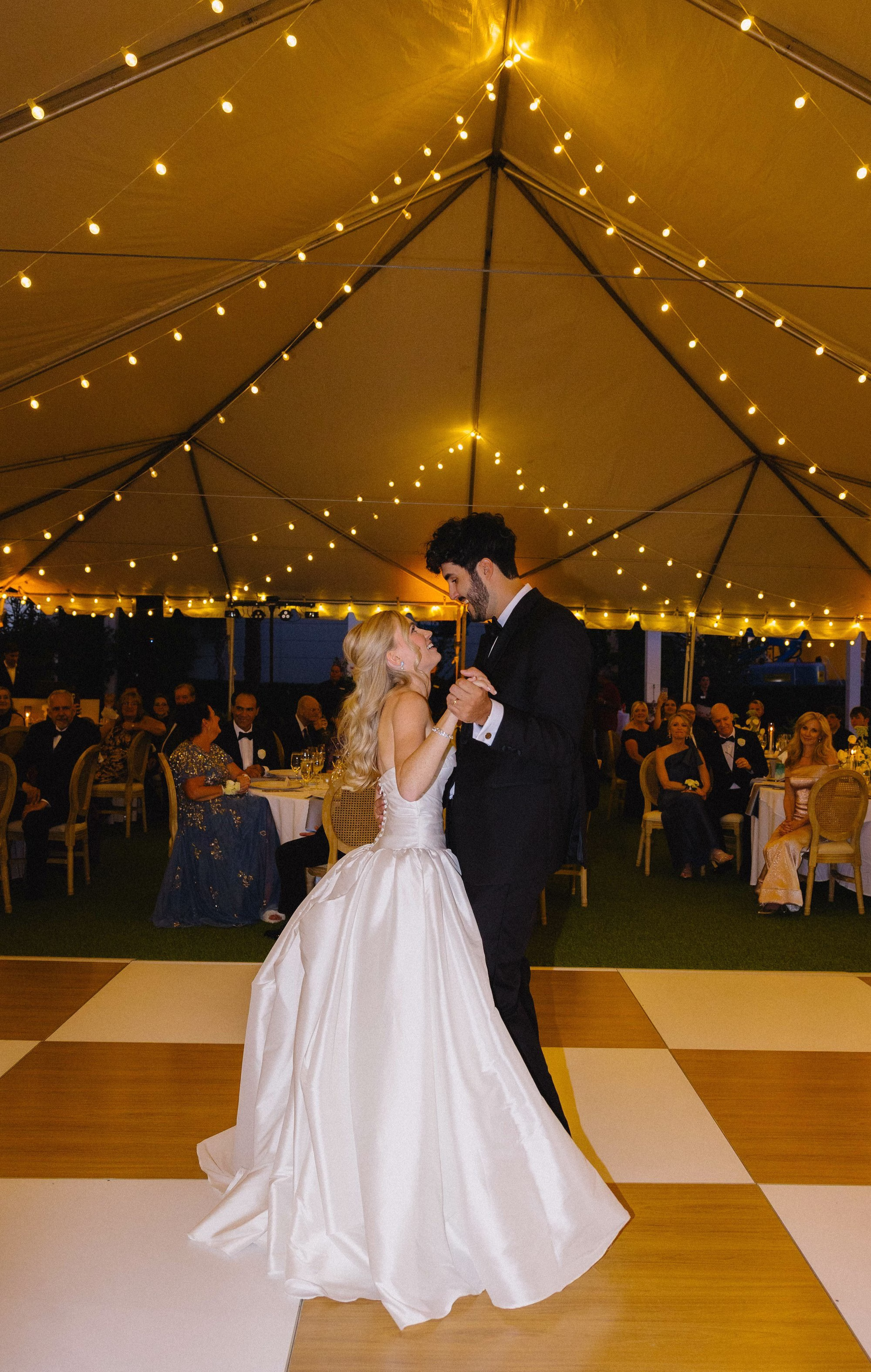 32Timeless Old Florida Green and White Wedding Inspiration Clearwater Venue The Belleview Inn - Timeless, Green and White Clearwater Wedding | The Belleview Inn Bride and Groom First Dance Wedding Portrait | Clearwater Event Venue The Belleview Inn | DJ Grant Hemond and Associates