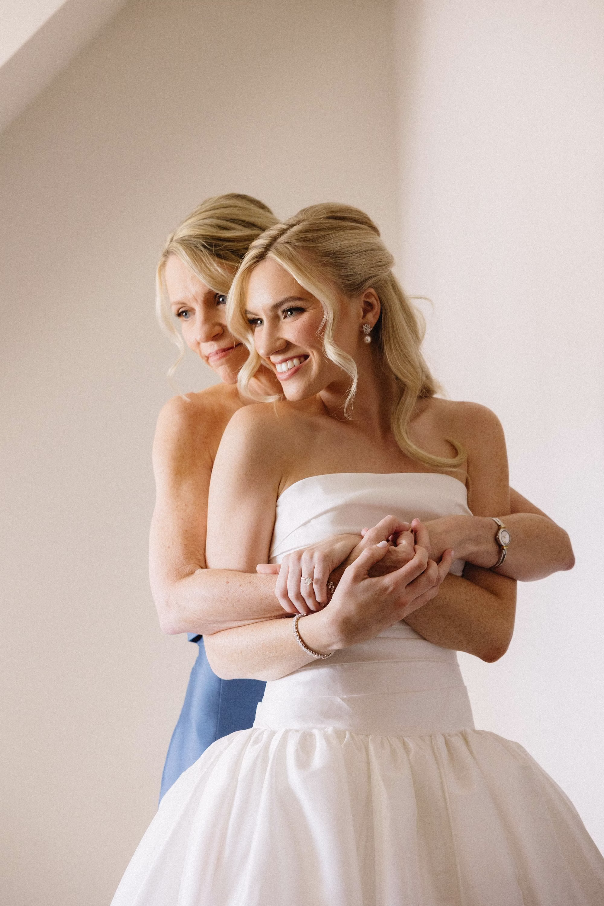 5Timeless Old Florida Green and White Wedding Inspiration - Timeless, Green and White Clearwater Wedding | The Belleview Inn White Jenny Yoo Wedding Dress Inspiration | Clearwater Hair and Makeup Artist Femme Akoi Beauty Studio