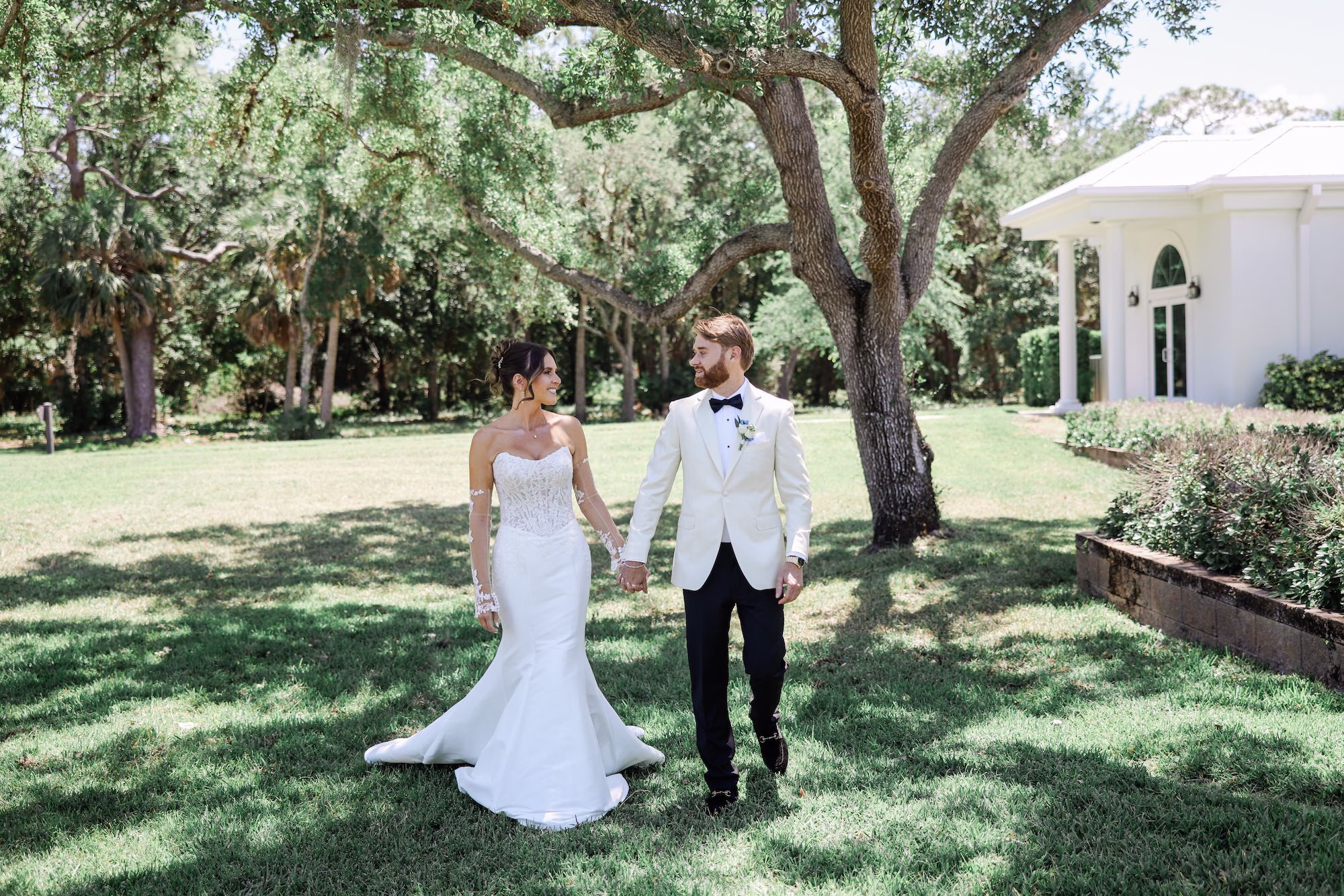 Bride and Groom Outdoor Spring Estate Wedding Portrait | Clearwater Photographer Lifelong Photography Studio | Content Creator Behind The Vows
