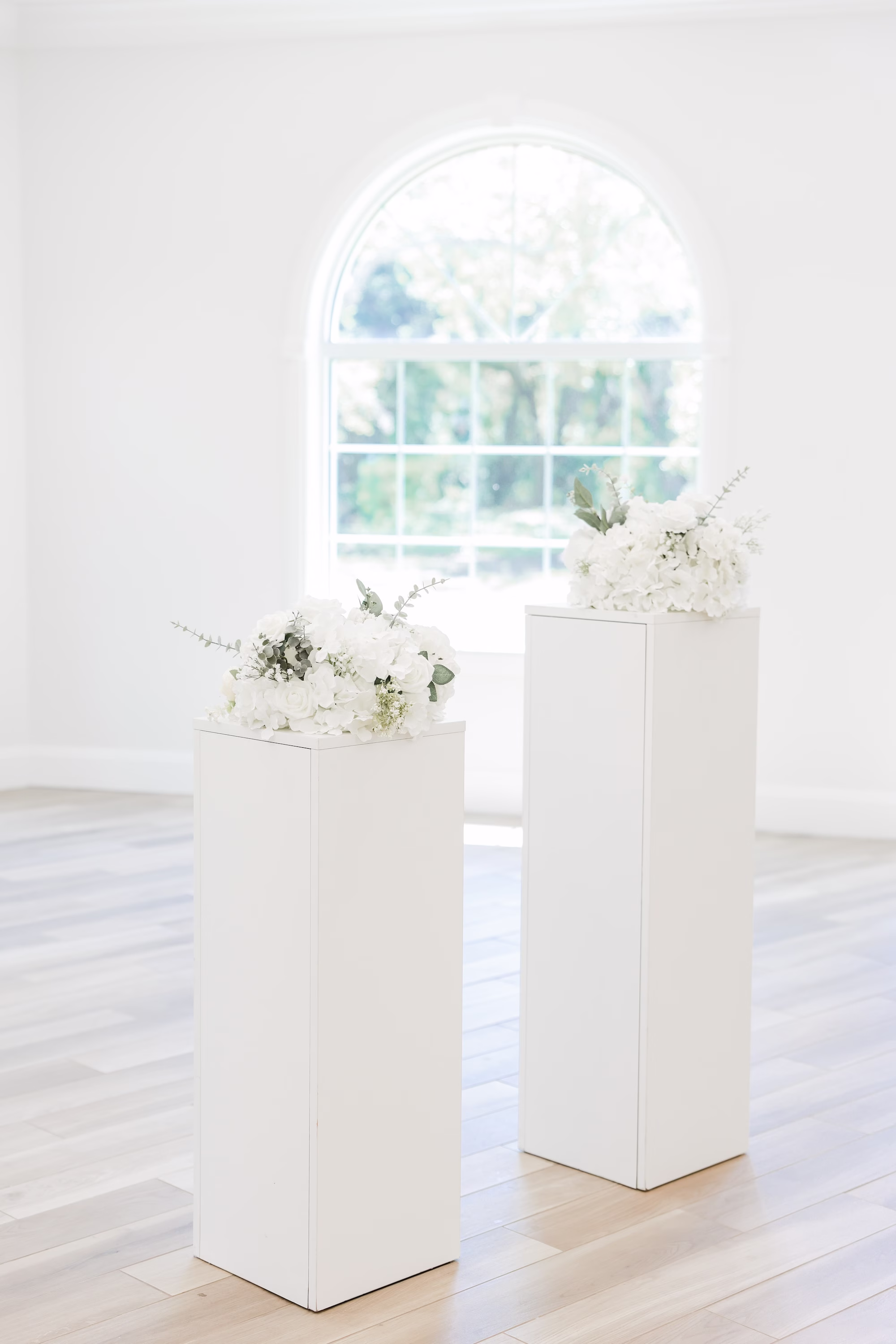 Traditional Church Wedding Ceremony Decor Ideas | Minimalist White Square Display Plinths Decor Inspiration | Monochromatic White Floral Wedding Ceremony Decor Ideas | Ceremony Venue Harborside Chapel
