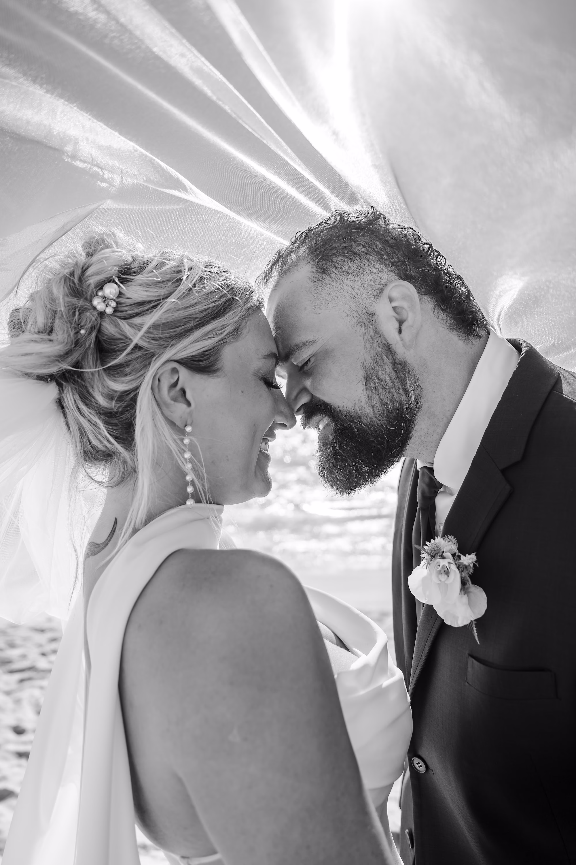 20Elegant Florida Boho Wedding Ideas - Elegant, Destination Sarasota Wedding | Lido Beach Resort Bride and Groom Wedding Portrait | Sarasota Photographer and Videographer Iyrus Weddings