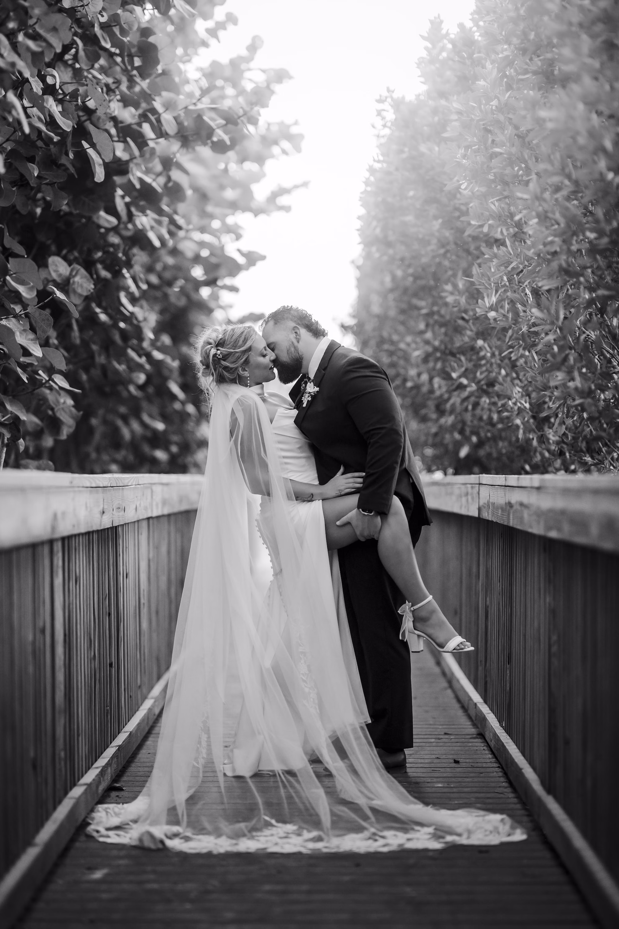 24Elegant Florida Boho Wedding Ideas - Elegant, Destination Sarasota Wedding | Lido Beach Resort Bride and Groom Wedding Portrait | Sarasota Photographer and Videographer Iyrus Weddings