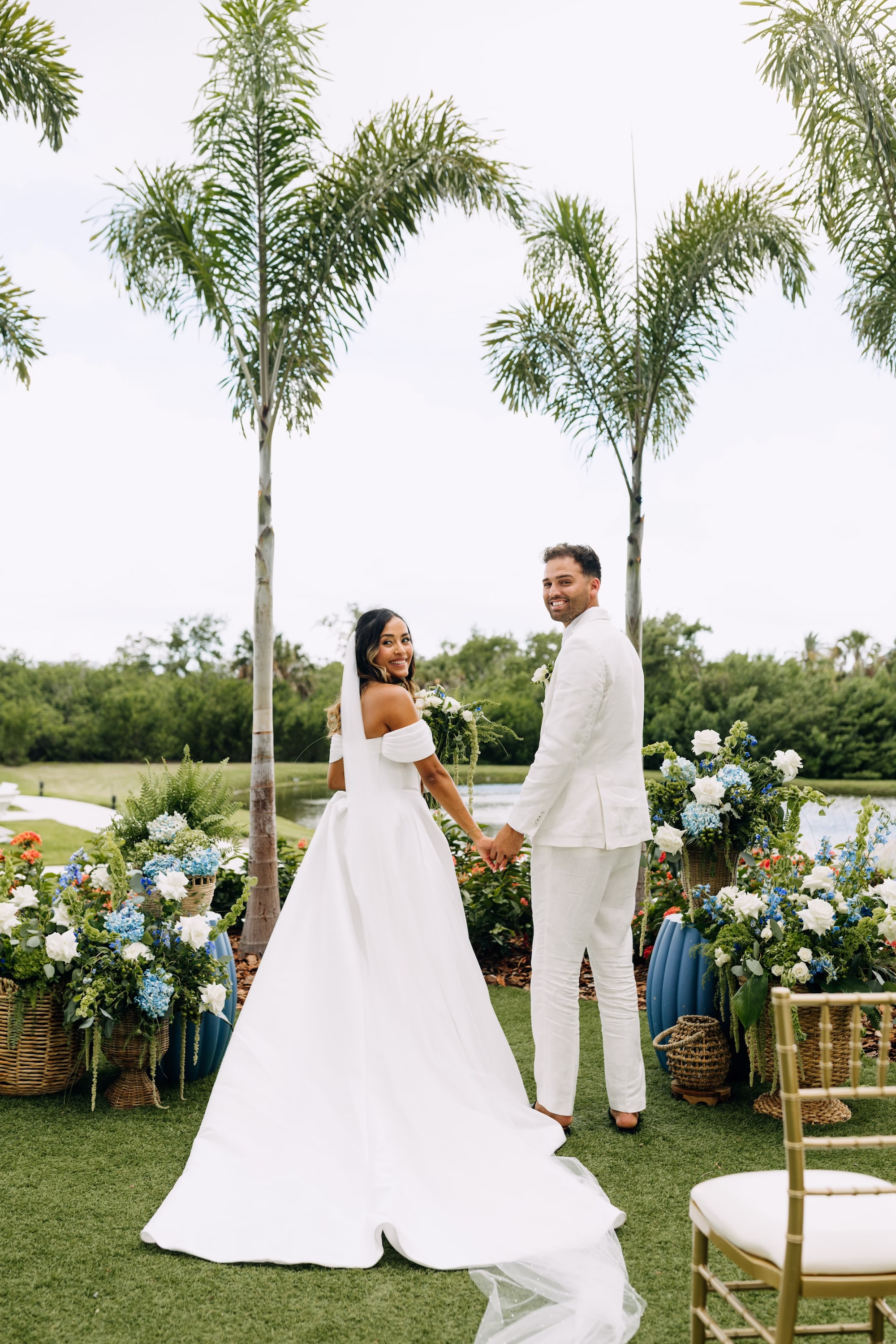 25Modern Blue Coastal Wedding Inspiration Venue Grand Hyatt Tampa Bay - Coastal Dusty Blue Waterfront Wedding Inspiration | Grand Hyatt Tampa Bay Bride and Groom Wedding Portrait | Event Venue Grand Hyatt Tampa Bay | Photographer Amber McWhorter Photography | Videographer Cinemamouré | Content Creator Behind the Vows