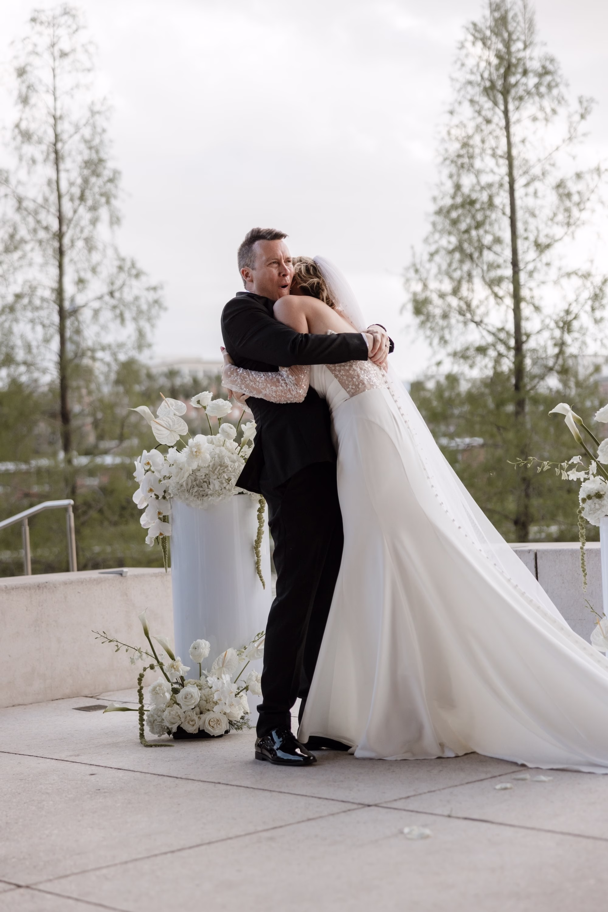 26Modern Black and White Wedding Inspiration - Black and White Modern Wedding | Tampa Museum of Art Bride and Groom Just Married Wedding Portrait