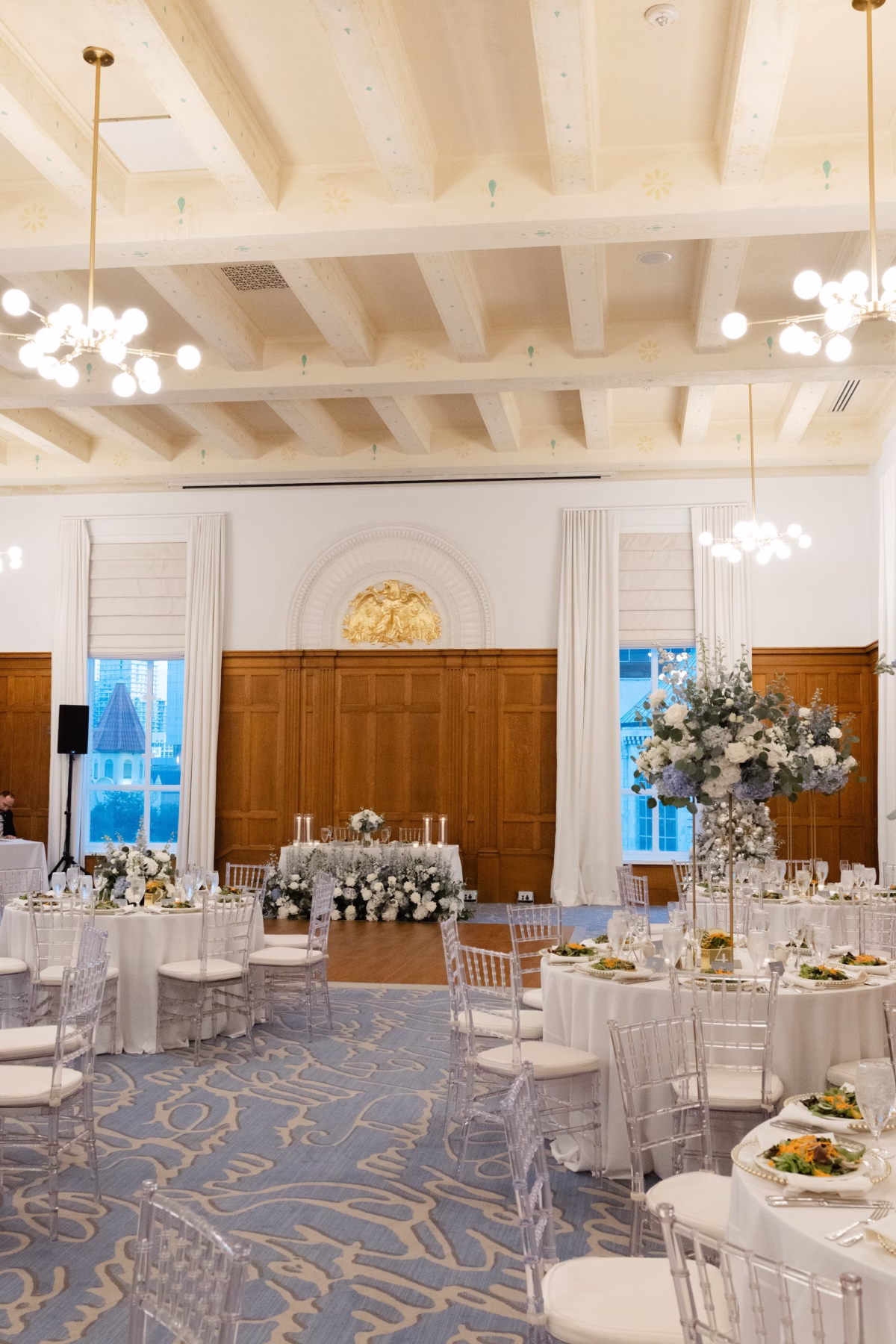 27Elegant Dusty Blue and Gold Wedding Inspiration Venue Le Meridien Tampa - Elegant, Dusty Blue and Gold Downtown Tampa Wedding | Le Méridien Tampa Elegant Dusty Blue and Gold Wedding Reception Decor Ideas | Tampa Bay Event Venue Le Meridien | Planner Blue Skies Weddings and Events