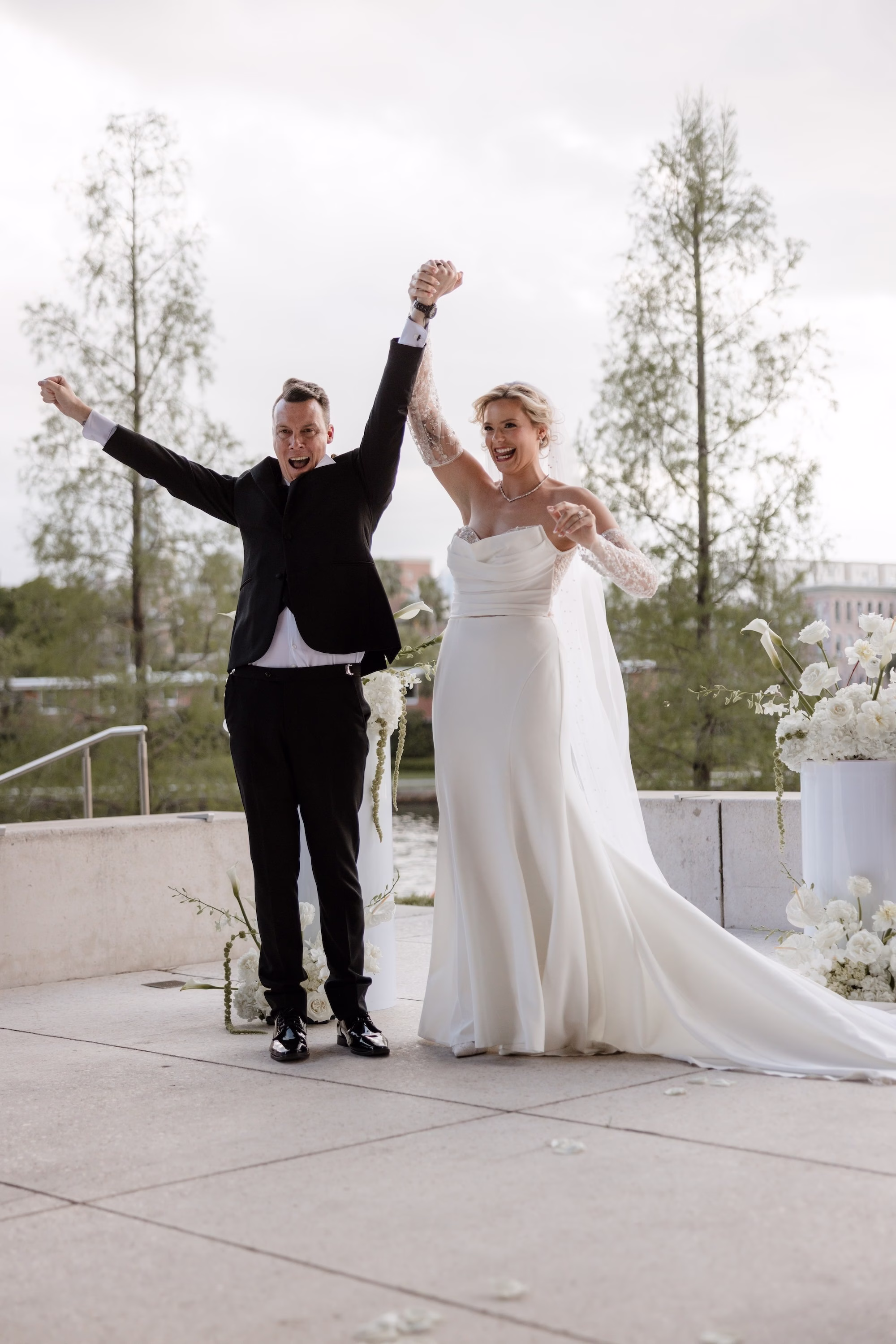 27Modern Black and White Wedding Inspiration - Black and White Modern Wedding | Tampa Museum of Art Bride and Groom Just Married Wedding Portrait