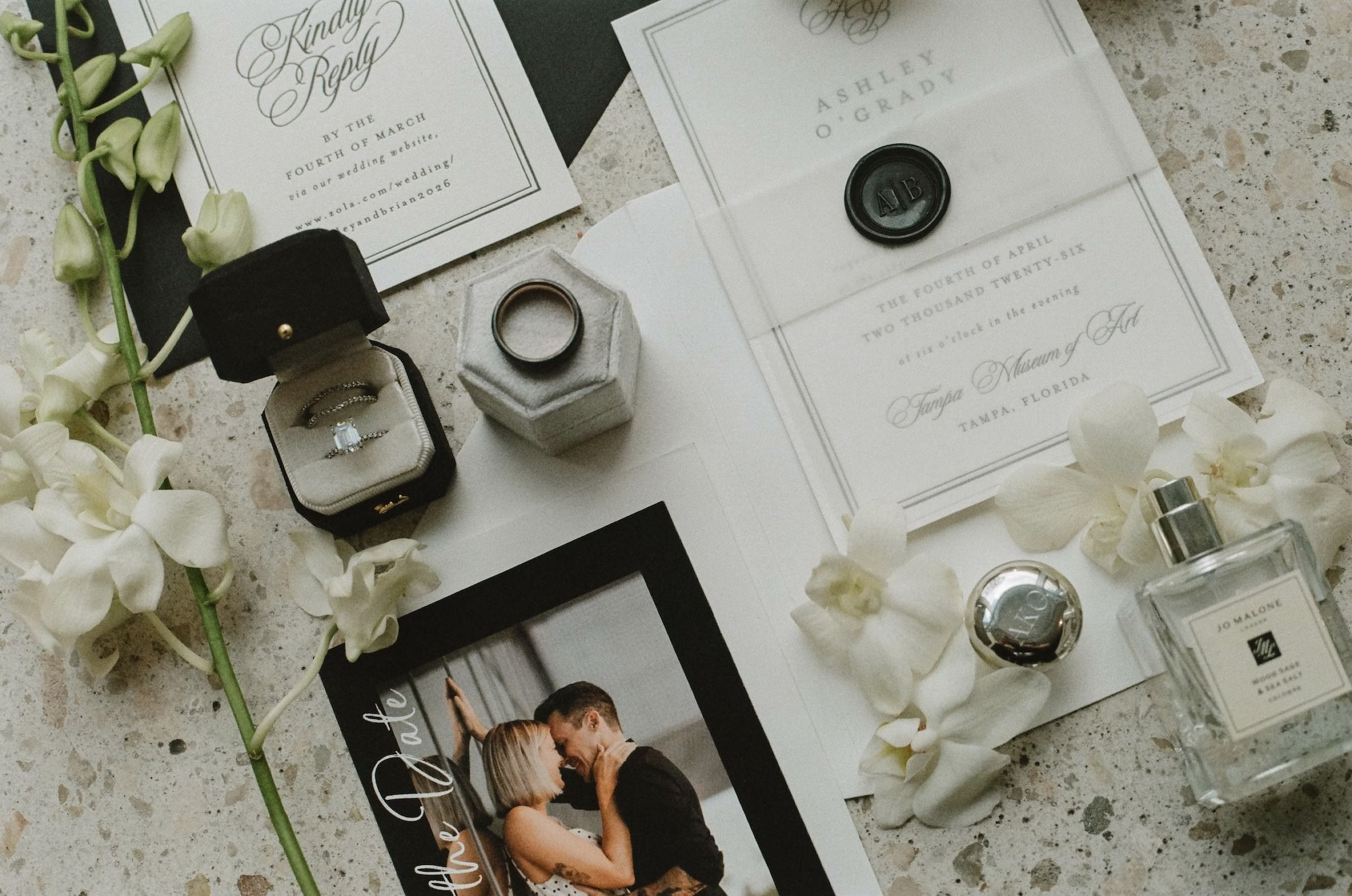 2Modern Black and White Wedding Inspiration - Black and White Modern Wedding | Tampa Museum of Art Modern Black and White Wedding Invitation Suite Ideas