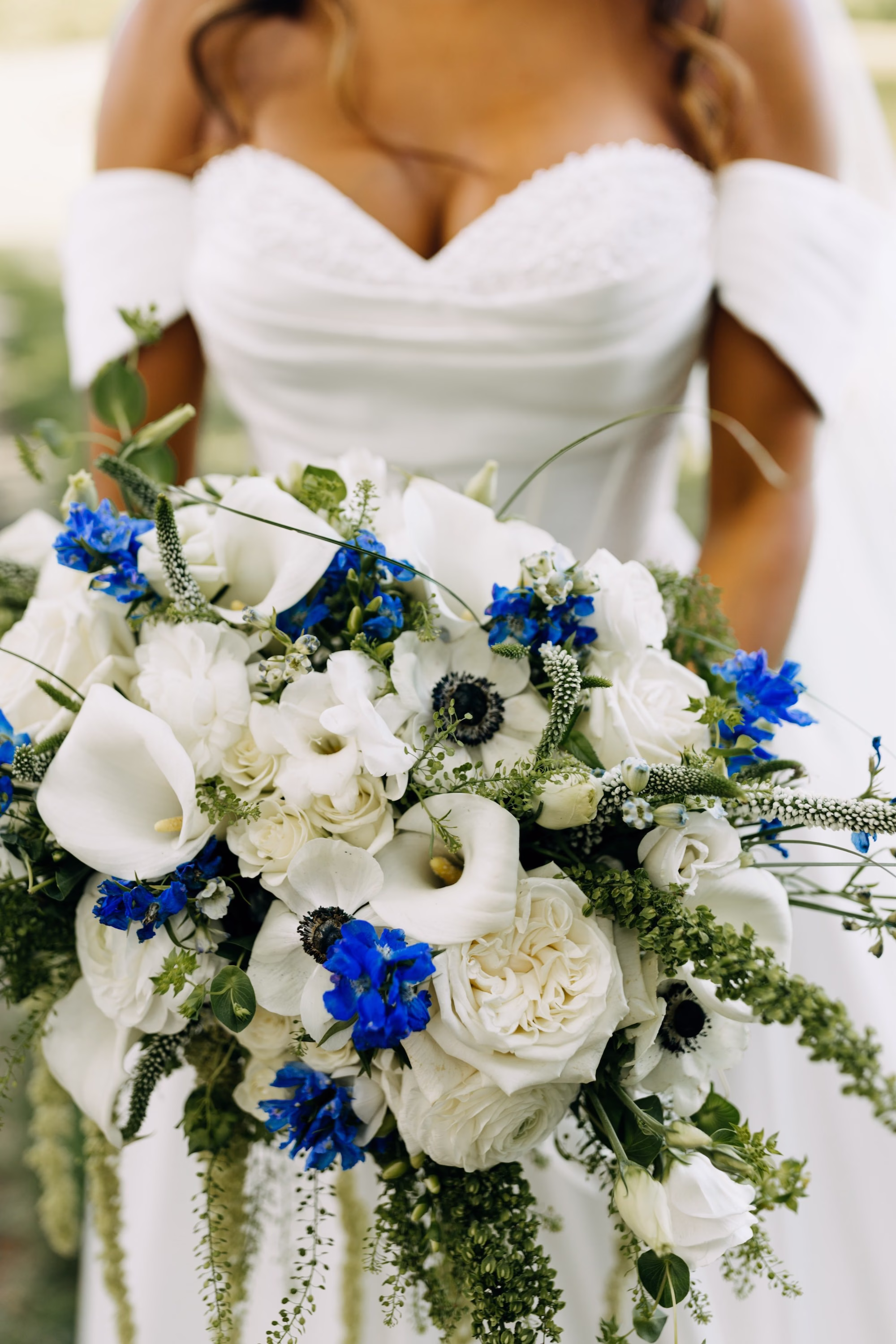 5Modern Blue Coastal Wedding Inspiration - Coastal Dusty Blue Waterfront Wedding Inspiration | Grand Hyatt Tampa Bay White and Blue Bridal Wedding Bouquet | Tampa Florist La Maison des Fleurs