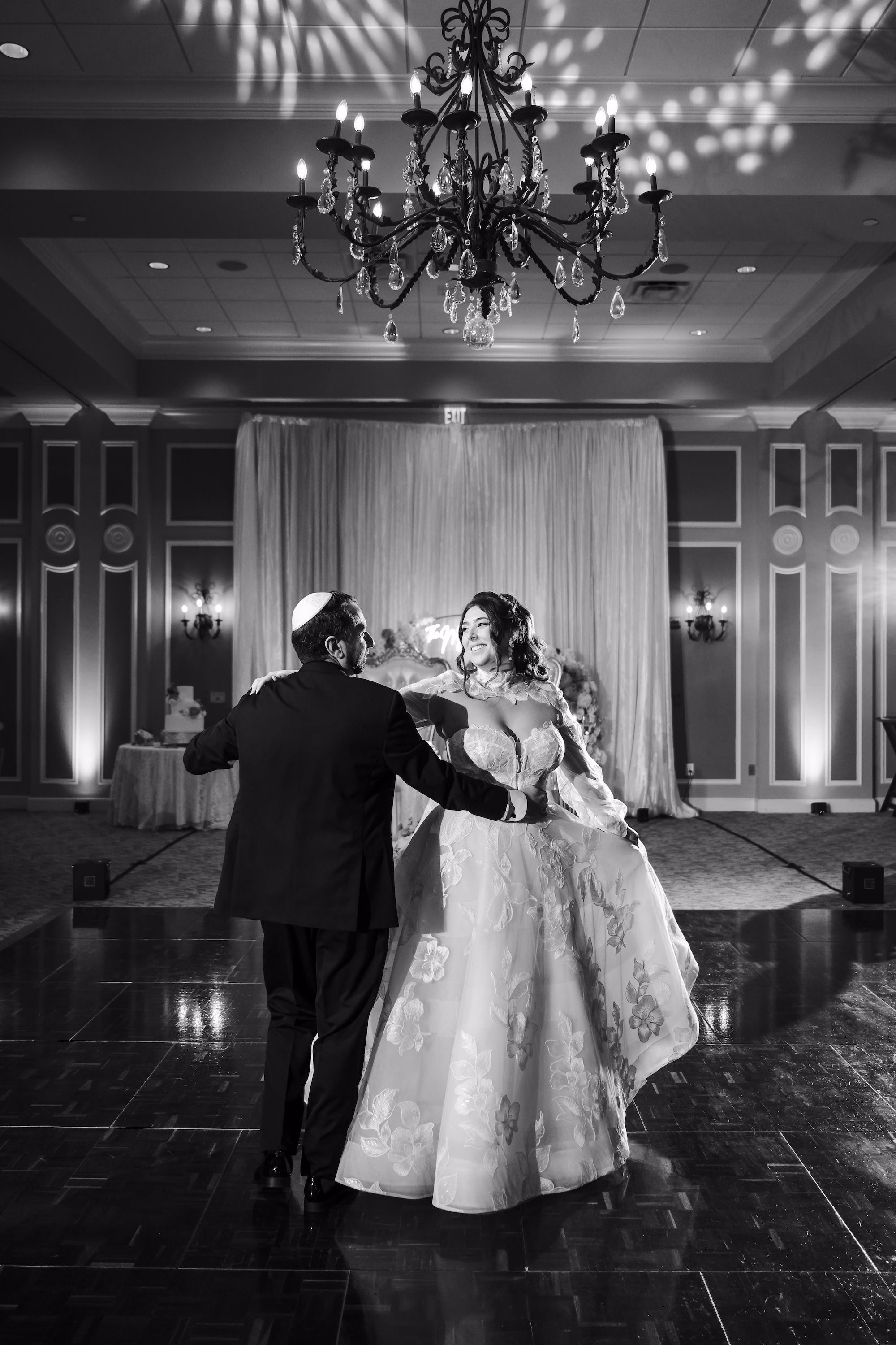 38Romantic Gold and Ivory Florida Wedding Ideas Sarasota Venue Lakewood Ranch Golf Country Club - Romantic Ivory and Gold Sarasota Wedding | Lakewood Ranch Golf & Country Club Bride and Groom First Dance Wedding Portrait | St Pete Photographer and Videographer Iyrus Weddings